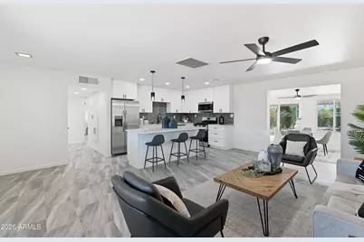 10547 W Sun City Boulevard, Sun City, AZ 85351 - Photo 14