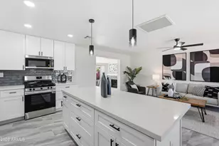 10547 W Sun City Blvd, Sun City, AZ 85351 - Photo 4