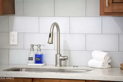 8731 E Jackrabbit Road, Scottsdale, AZ 85250 - Photo 14