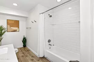 8731 E Jackrabbit Rd, Scottsdale, AZ 85250 - Photo 32