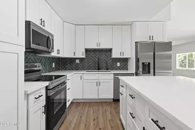 11830 S Eagleman Drive, Phoenix, AZ 85044 - Photo 4