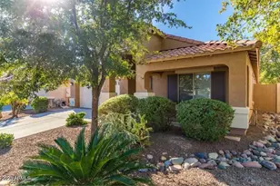 2823 E Questa Dr, Phoenix, AZ 85024 - Photo 4