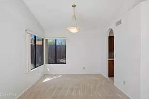 37 E Greentree Dr, Tempe, AZ 85284 - Photo 8