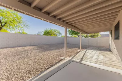 8821 W Loma Lane, Peoria, AZ 85345 - Photo 12