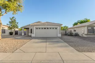 8821 W Loma Ln, Peoria, AZ 85345 - Photo 2