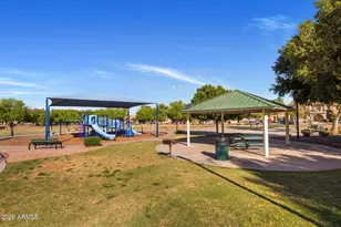 1935 N 78th Dr, Phoenix, AZ 85035 - Photo 6