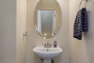 1935 N 78th Dr, Phoenix, AZ 85035 - Photo 14