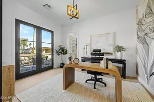 5101 E Laurel Ln, Scottsdale, AZ 85254 - Photo 4