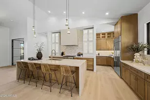 5101 E Laurel Ln, Scottsdale, AZ 85254 - Photo 12