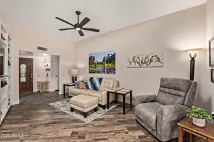 10809 W Palmeras Dr, Sun City, AZ 85373 - Photo 10