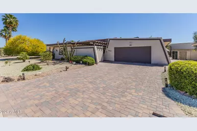 10809 W Palmeras Drive, Sun City, AZ 85373 - Photo 1