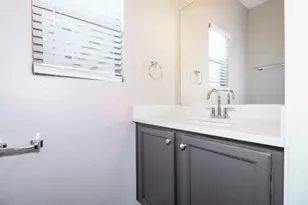 10911 W Mariposa Dr, Phoenix, AZ 85037 - Photo 16