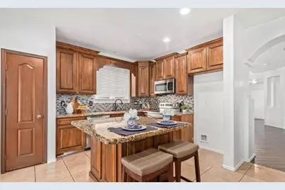 17127 W Statler Street, Surprise, AZ 85388 - Photo 12