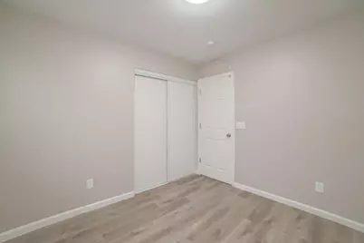 7409 S 37th Glen, Phoenix, AZ 85041 - Photo 16
