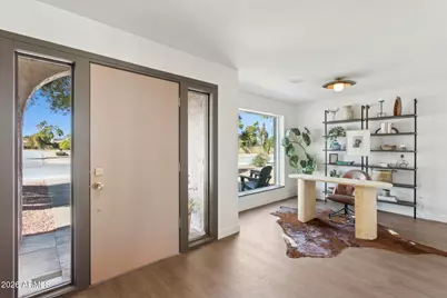 11049 N 44th Street, Phoenix, AZ 85028 - Photo 2