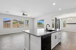 12106 W Desert Moon Way, Peoria, AZ 85383 - Photo 14