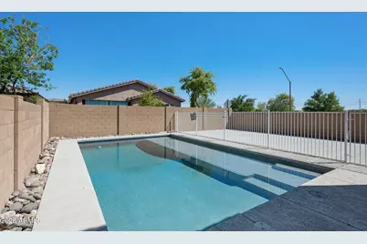 12106 W Desert Moon Way, Peoria, AZ 85383 - Photo 4