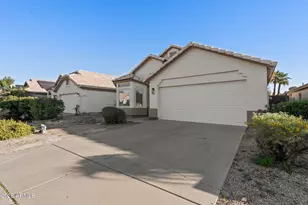 523 W Kelton Ln, Phoenix, AZ 85023 - Photo 2