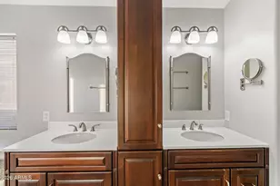 523 W Kelton Ln, Phoenix, AZ 85023 - Photo 20