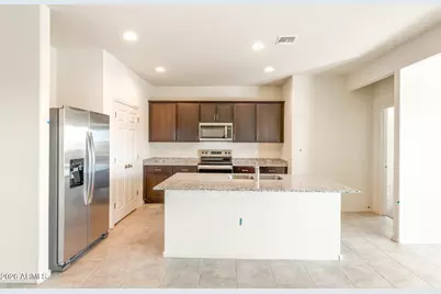 4818 S 253rd Lane, Buckeye, AZ 85326 - Photo 4