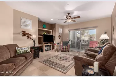 7401 W Arrowhead Clubhouse Drive #1023, Glendale, AZ 85308 - Photo 6