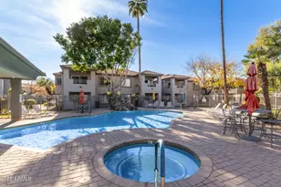 7401 W Arrowhead Clubhouse Dr, Glendale, AZ 85308 - Photo 2