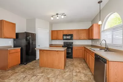 4836 E Meadow Lark, San Tan Valley, AZ 85140 - Photo 8