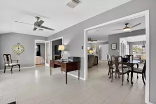 10939 W Roundelay Cir, Sun City, AZ 85351 - Photo 32