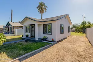 3743 E Taylor St, Phoenix, AZ 85008 - Photo 2