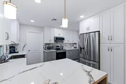 9011 N 109th Drive, Sun City, AZ 85351 - Photo 10