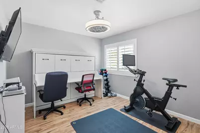 23005 N 21st Way, Phoenix, AZ 85024 - Photo 32