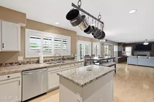 23005 N 21st Wy, Phoenix, AZ 85024 - Photo 18