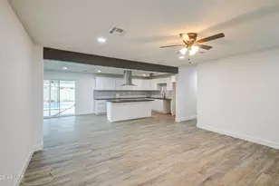 2614 W Aster Dr, Phoenix, AZ 85029 - Photo 4