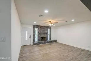 2614 W Aster Dr, Phoenix, AZ 85029 - Photo 6