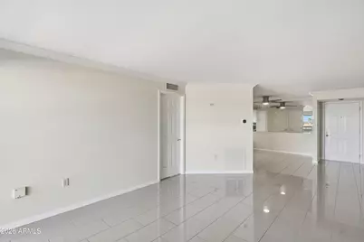 17404 N 99th Avenue #307, Sun City, AZ 85373 - Photo 8