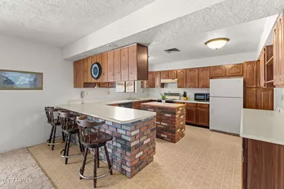 550 E Bass Road, Wickenburg, AZ 85390 - Photo 10
