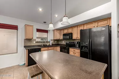 935 W Gascon Road, San Tan Valley, AZ 85143 - Photo 12