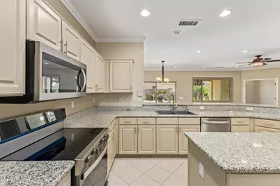 14875 W Medinah Court, Surprise, AZ 85374 - Photo 12