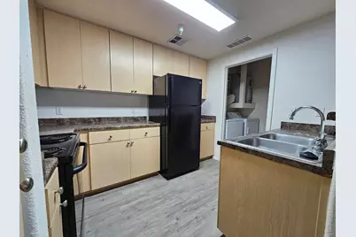 18416 N Cave Creek Road #2001, Phoenix, AZ 85032 - Photo 4