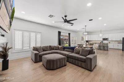 10427 E Diamond, Mesa, AZ 85208 - Photo 4