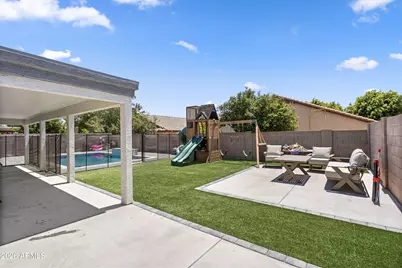 10427 E Diamond, Mesa, AZ 85208 - Photo 6