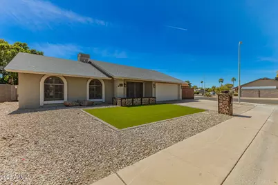 1327 W Brooks Street, Chandler, AZ 85224 - Photo 2