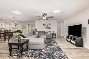 10914 W Saratoga Cir, Sun City, AZ 85351 - Photo 14