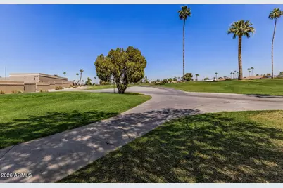 10914 W Saratoga Circle, Sun City, AZ 85351 - Photo 6