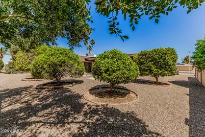 10914 W Saratoga Circle, Sun City, AZ 85351 - Photo 38