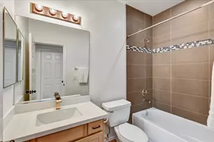 3247 E Maldonado Dr, Phoenix, AZ 85042 - Photo 14