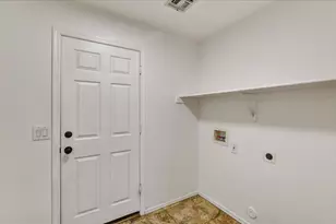 3247 E Maldonado Dr, Phoenix, AZ 85042 - Photo 8