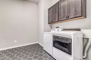 2831 E Los Gatos Dr, Phoenix, AZ 85050 - Photo 30