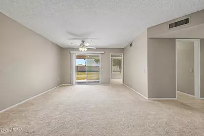 18842 N Lakeforest Drive, Sun City, AZ 85373 - Photo 4