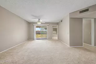 18842 N Lakeforest Dr, Sun City, AZ 85373 - Photo 4